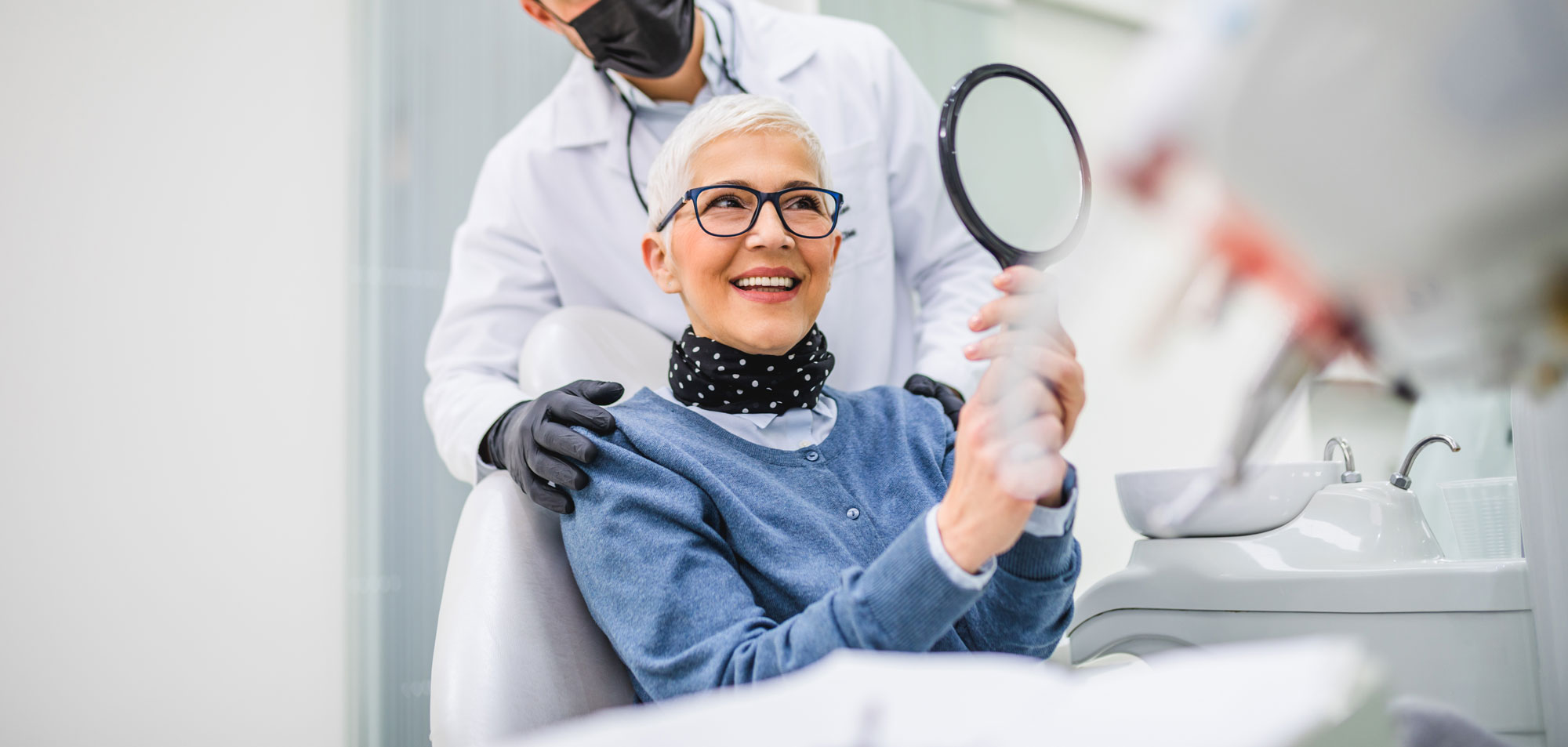 ¿Cuál es el precio de los implantes dentales en España en 2024?